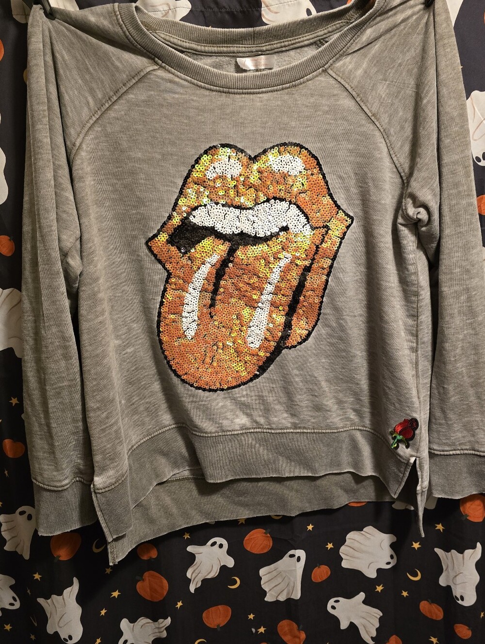 Gray Sequin Tongue Pullover Sweater - Women